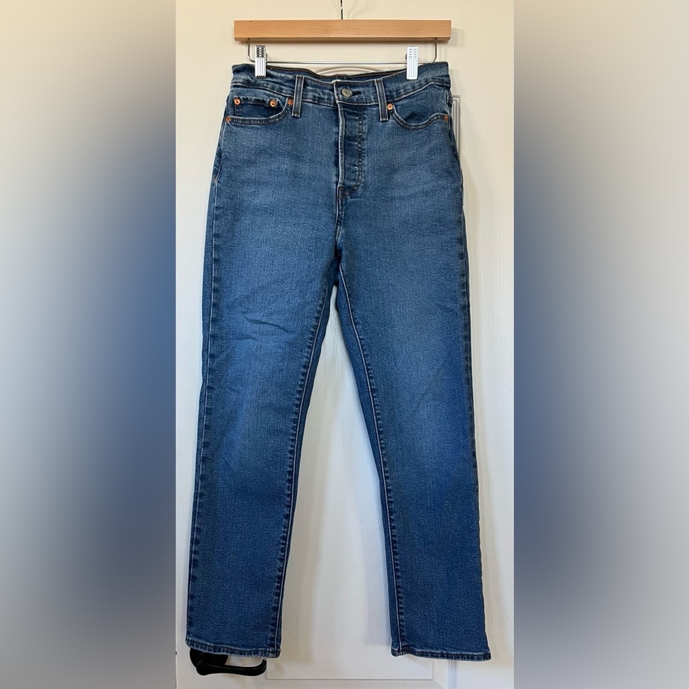 Levi’s the wedgie straight jean